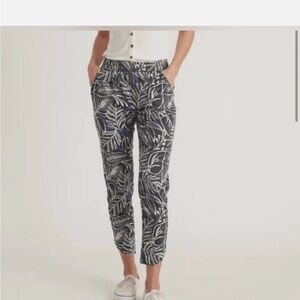Marine Layer Alison Pant in Phantom Foliage size L
